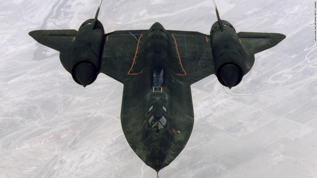 SR-71 Blackbird: The Cold War spy plane that's still the world's fastest airplane - CNN Style